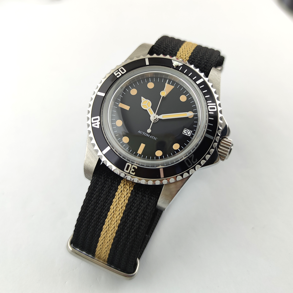 Vintage Diver Automatic Watch  - Tropic Strap Vintage reseña y precio